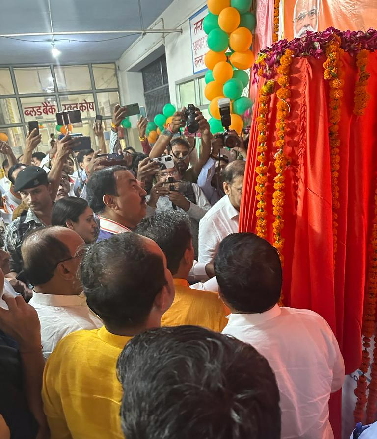 Deputy CM Shri Keshav Prasad Maurya inaugurated Clinics On Cloud Health Kiosk at Lohia Hospital